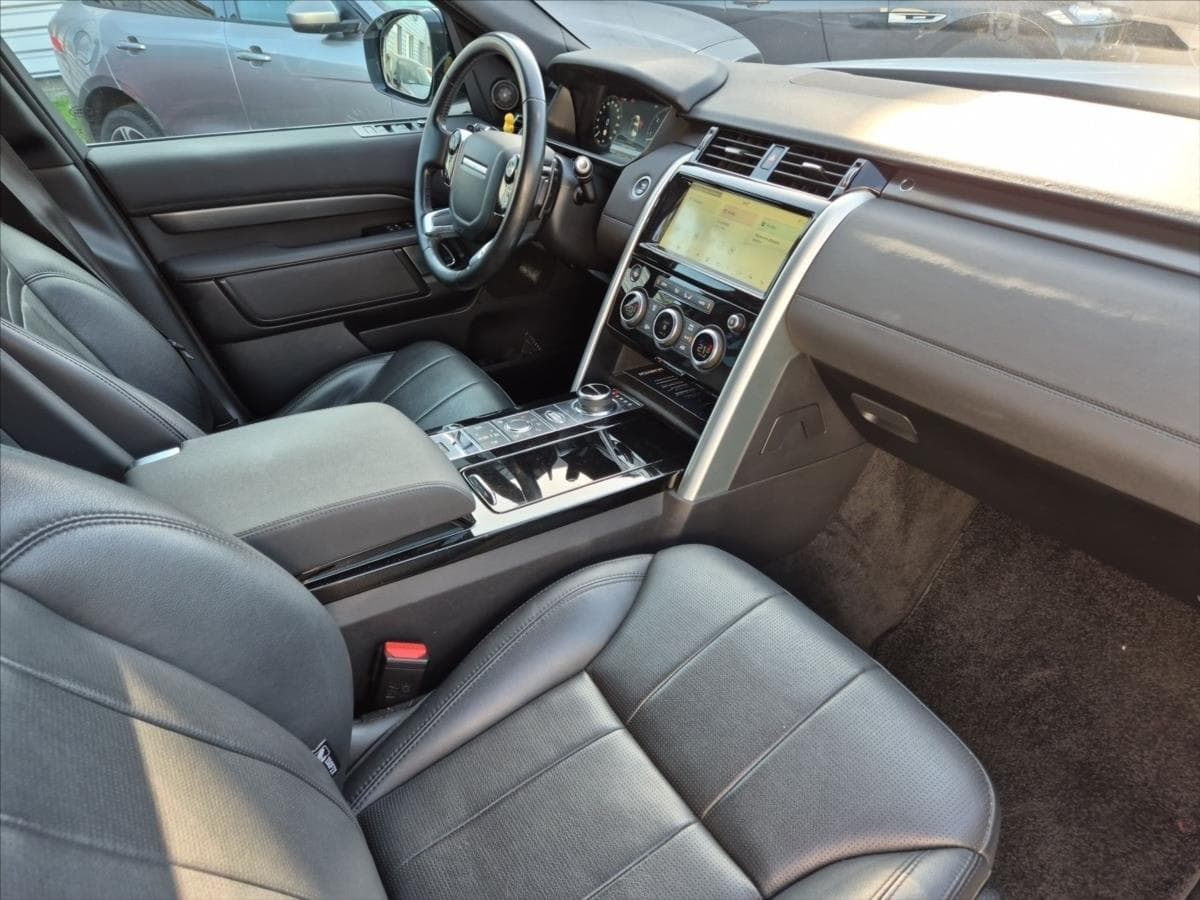 2019 Land Rover Discovery - 14