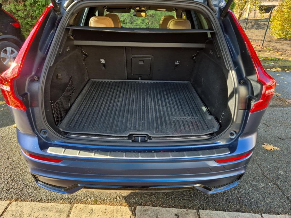 2022 Volvo XC60 - 11
