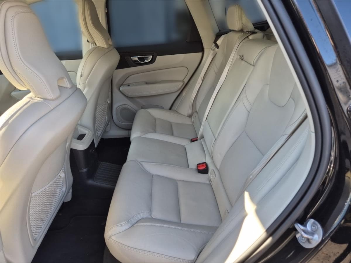 2022 Volvo Xc60 - 9