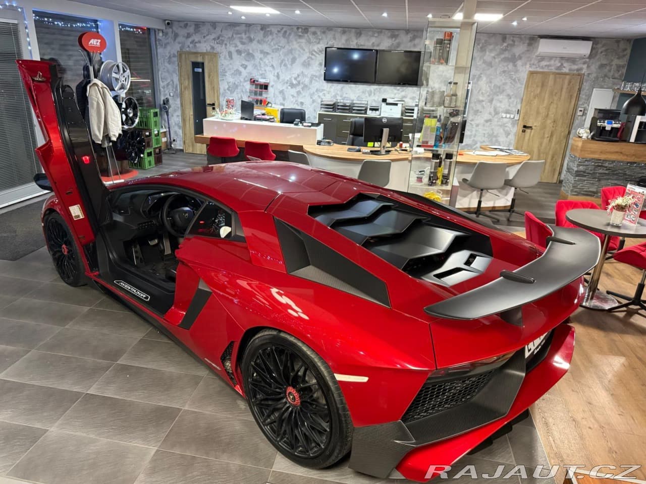 2018 Lamborghini Aventador - 5