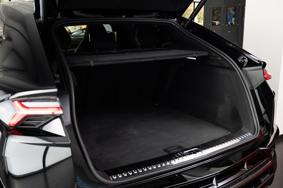 2025 Lamborghini Urus - 20