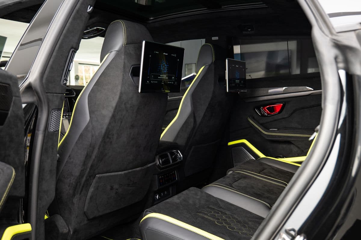 2025 Lamborghini Urus - 9