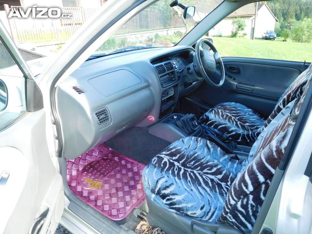 2001 Suzuki Grand - 3