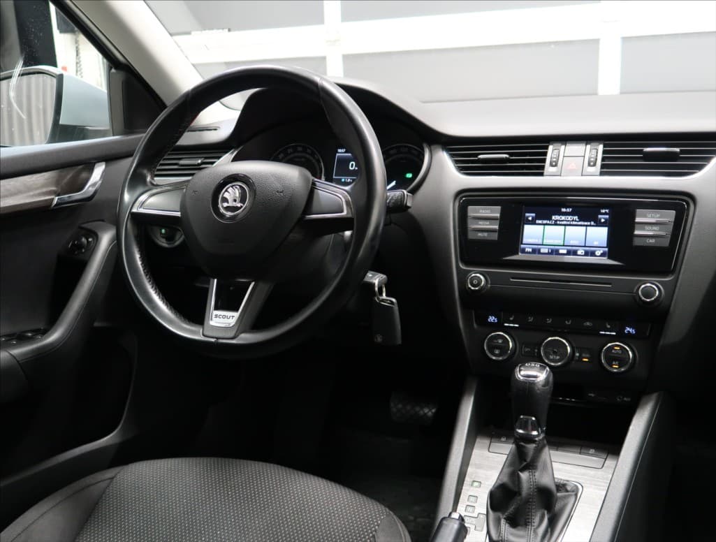 2015 Škoda Octavia - 10