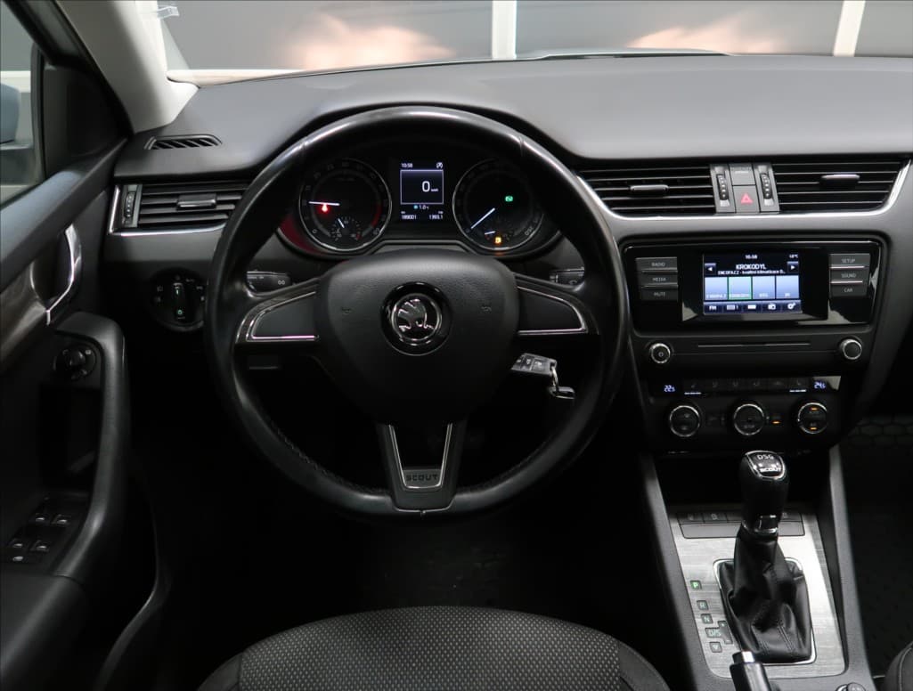 2015 Škoda Octavia - 11