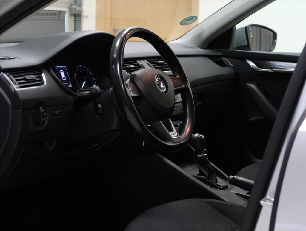 2015 Škoda Octavia - 8