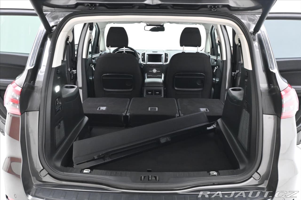 2020 Ford S-Max - 11