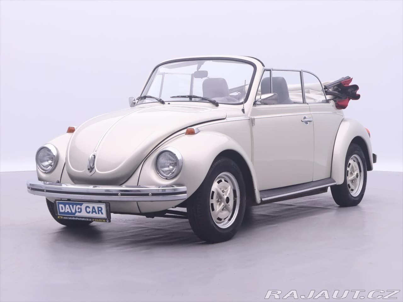 1973 Volkswagen Beetle - 11