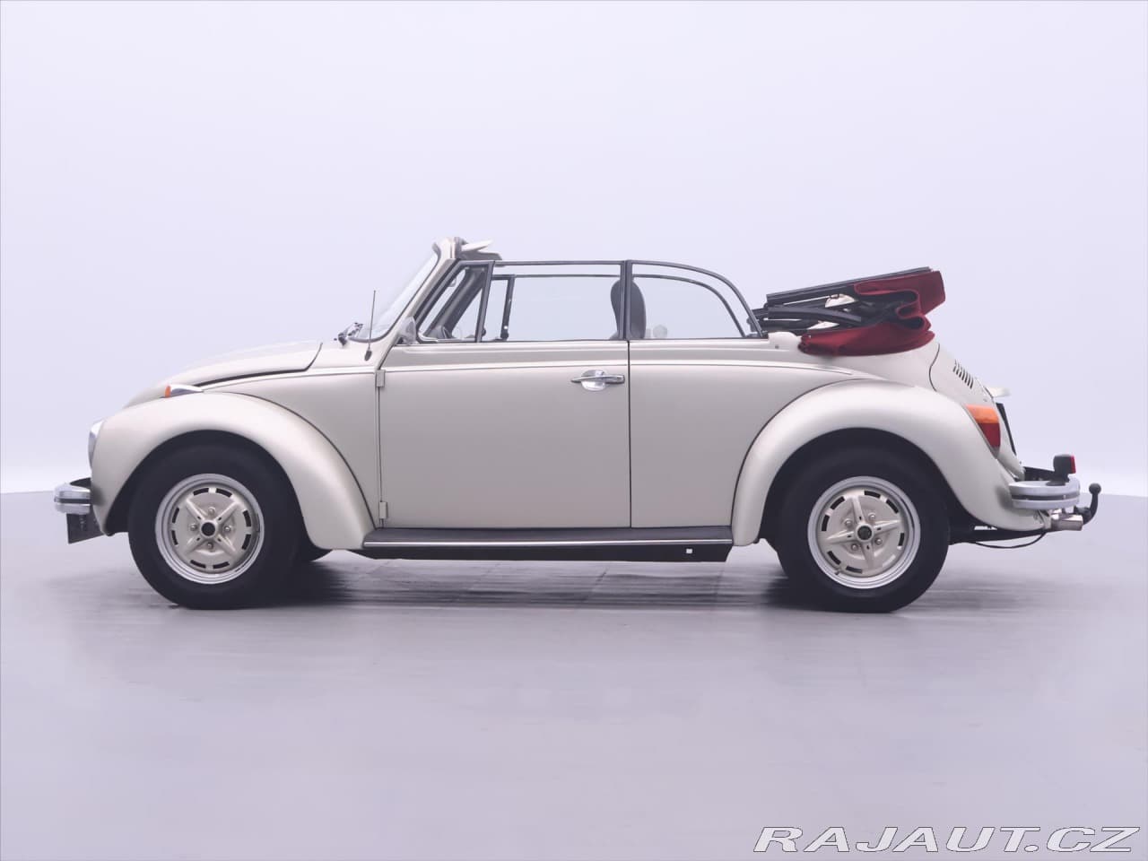1973 Volkswagen Beetle - 12