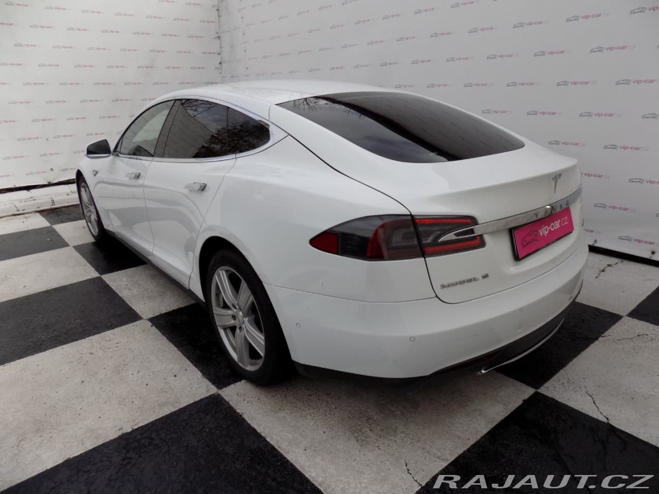 2015 Tesla Model S - 3