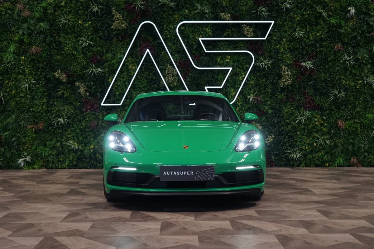 2021 Porsche Cayman - 2