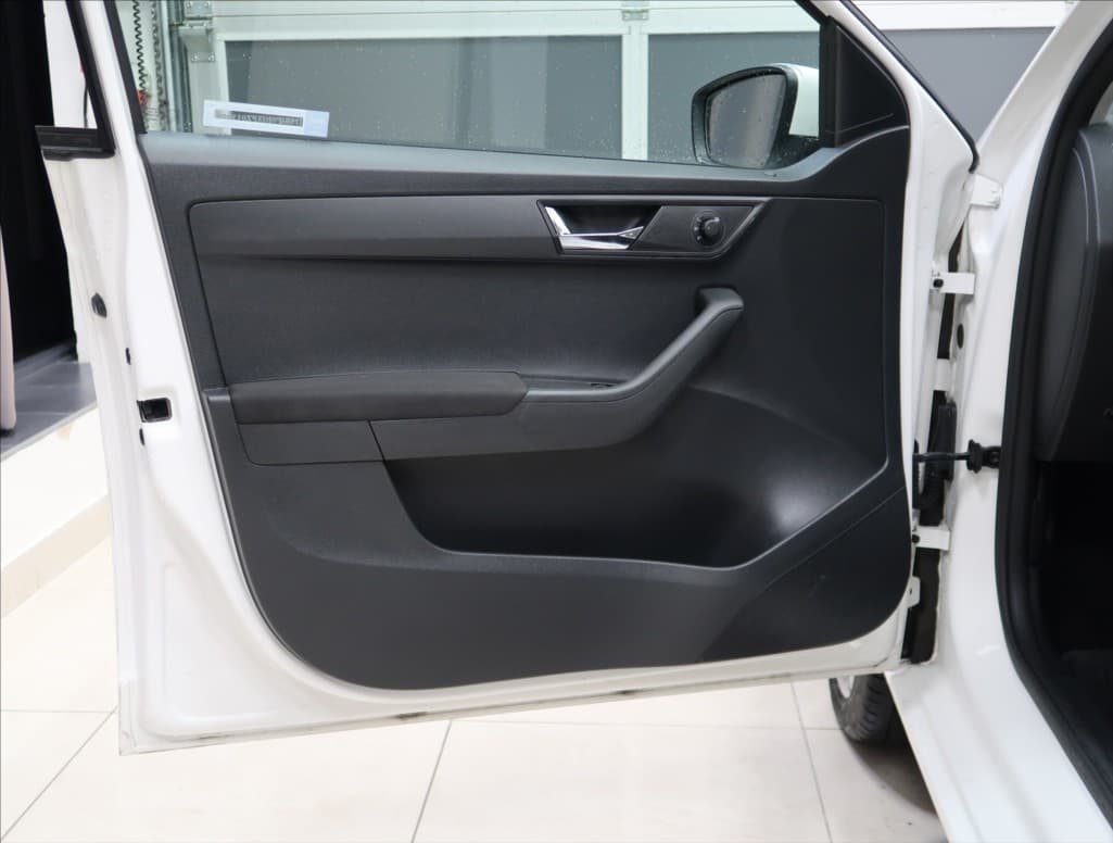 2022 Škoda Fabia - 7