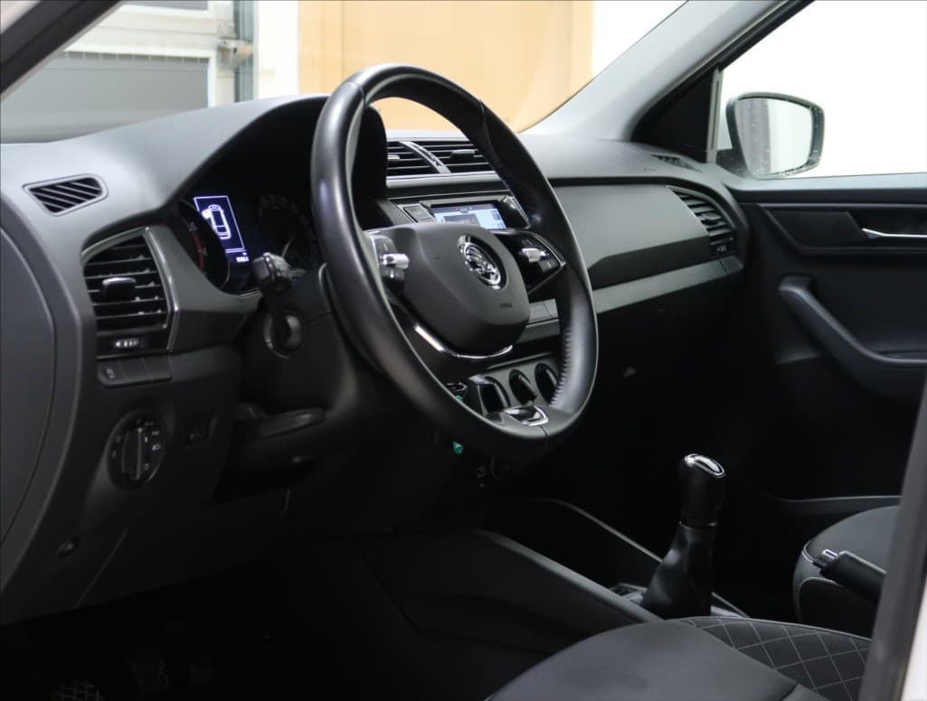 2022 Škoda Fabia - 8