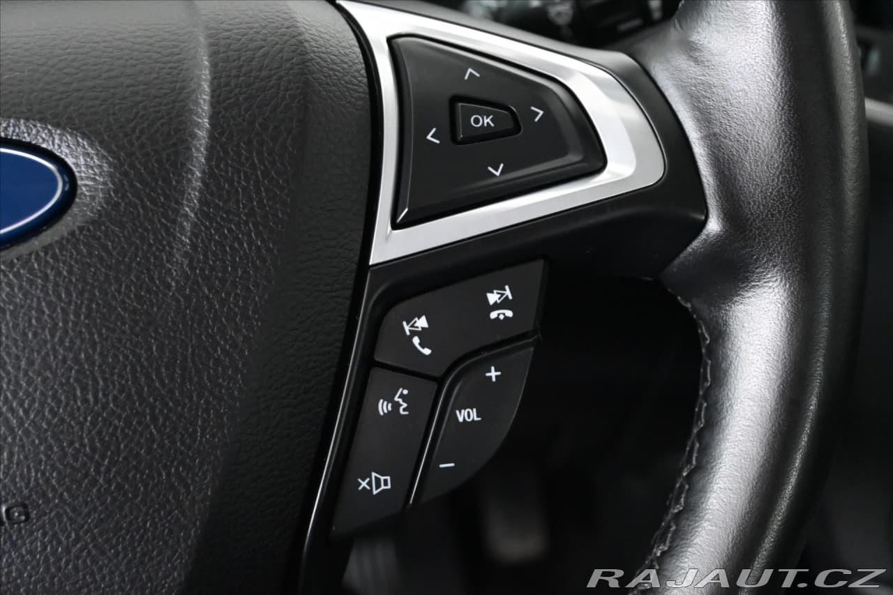 2021 Ford S-Max - 18