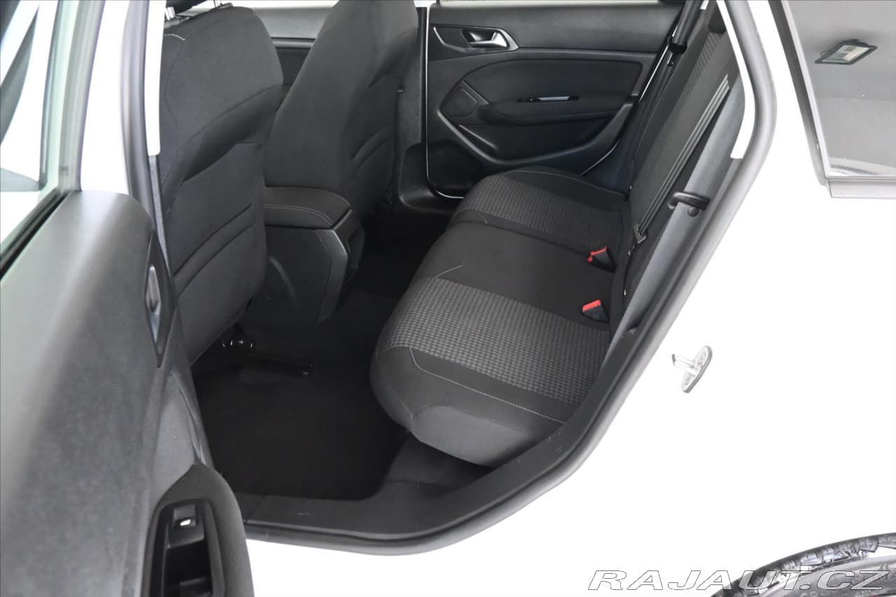 2019 Peugeot 308 - 10