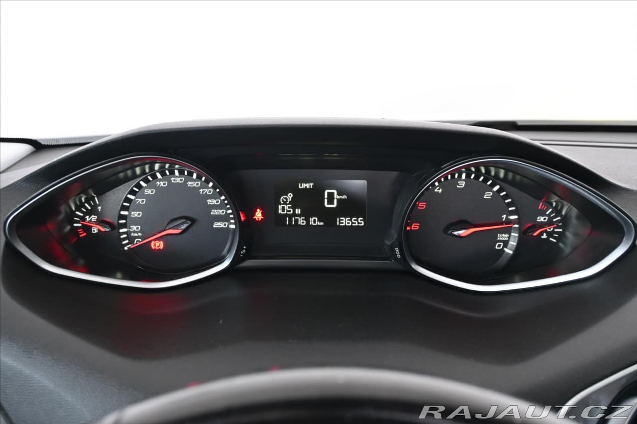 2019 Peugeot 308 - 13