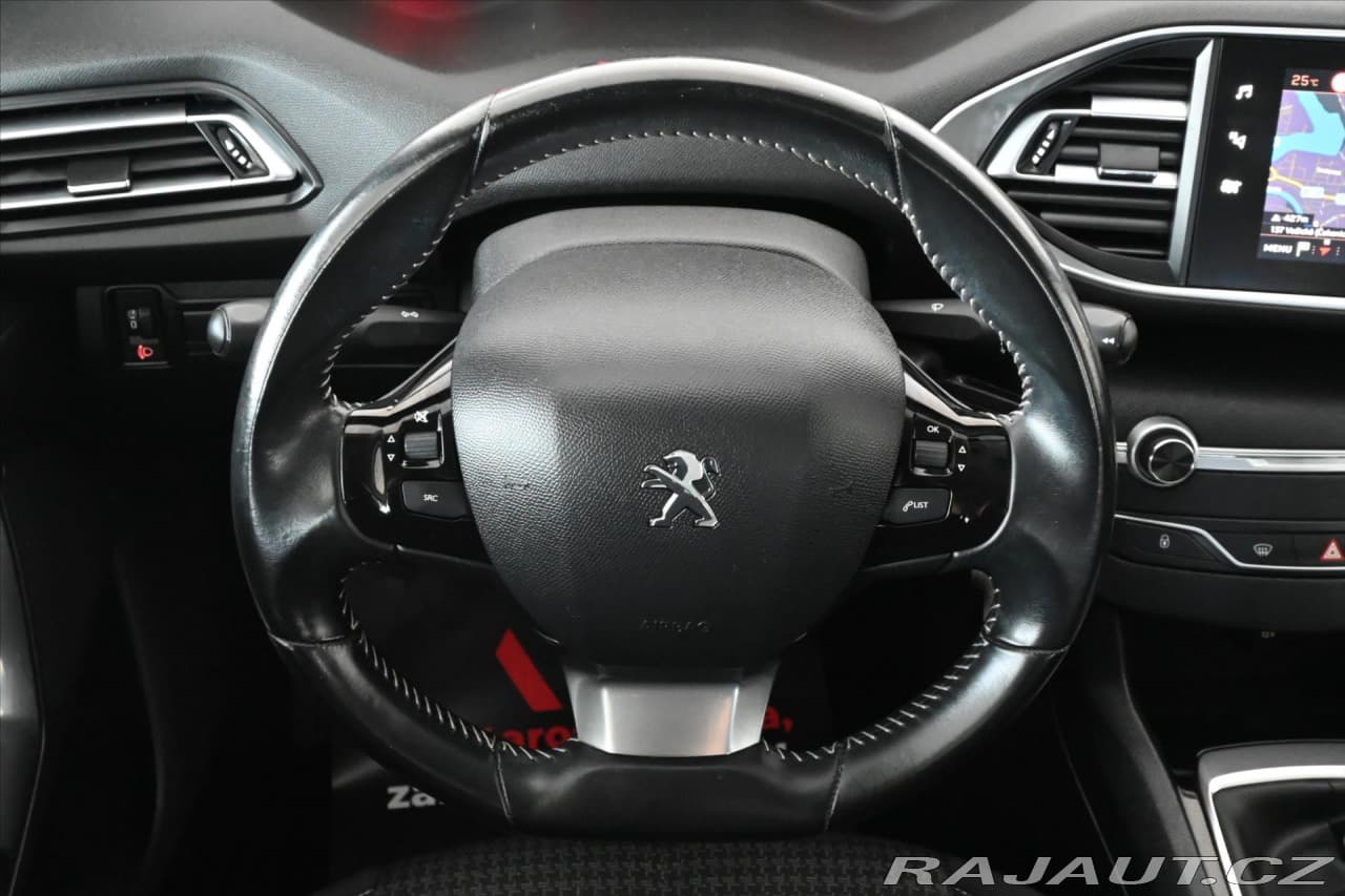 2019 Peugeot 308 - 16