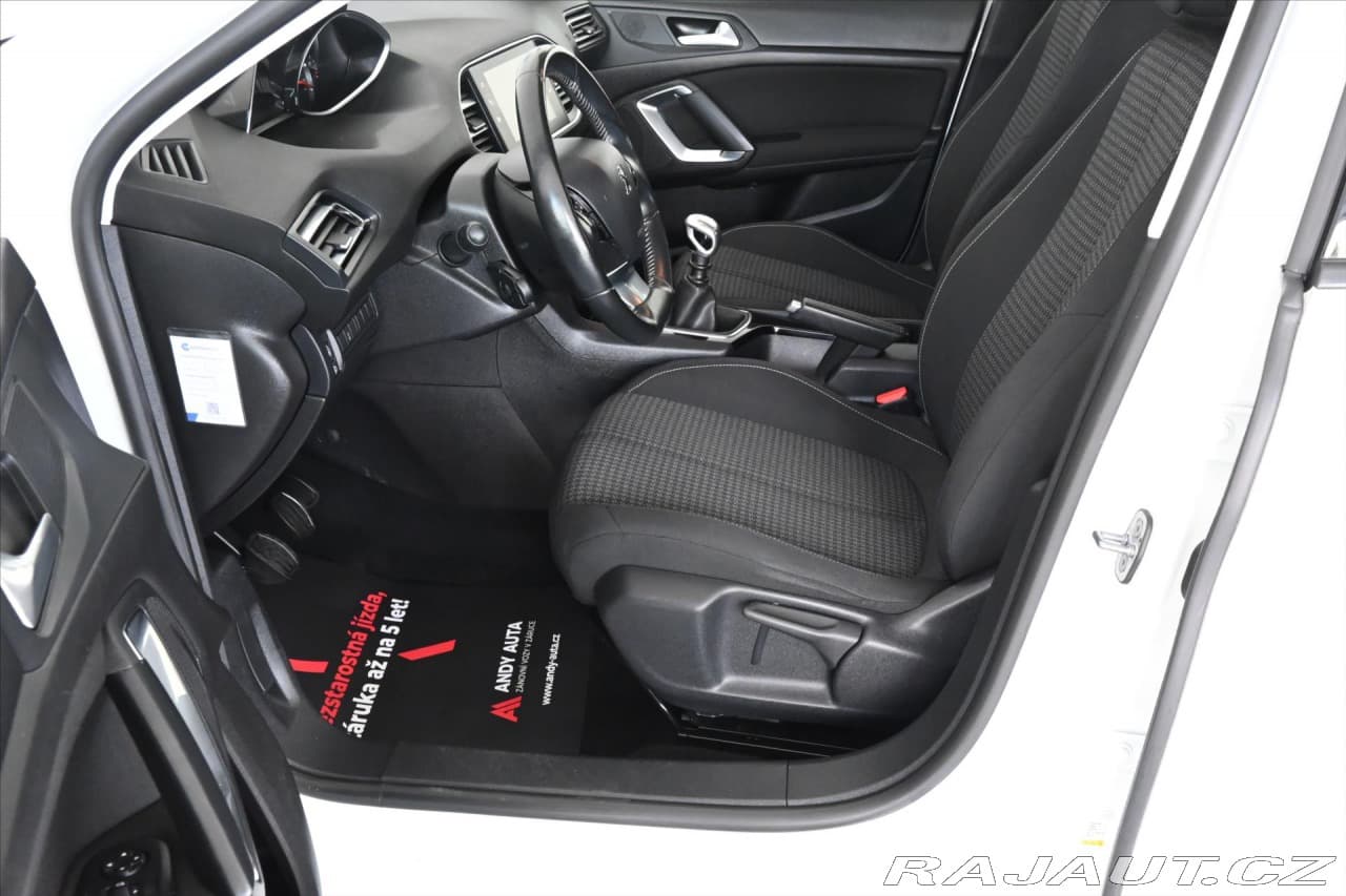 2019 Peugeot 308 - 9