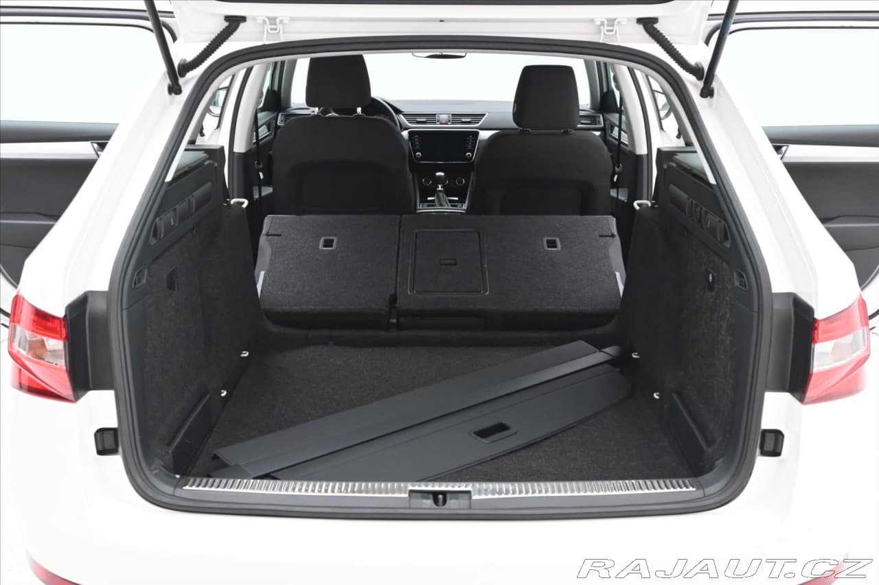 2021 Škoda Superb - 11