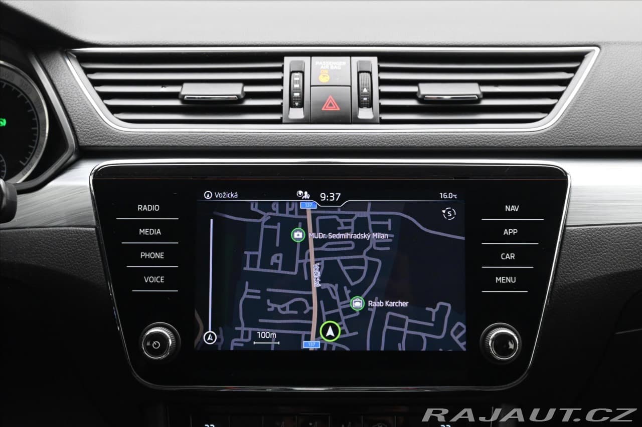 2021 Škoda Superb - 19