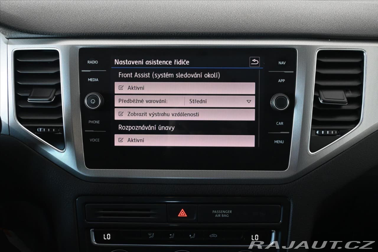 2019 Volkswagen Golf - 20