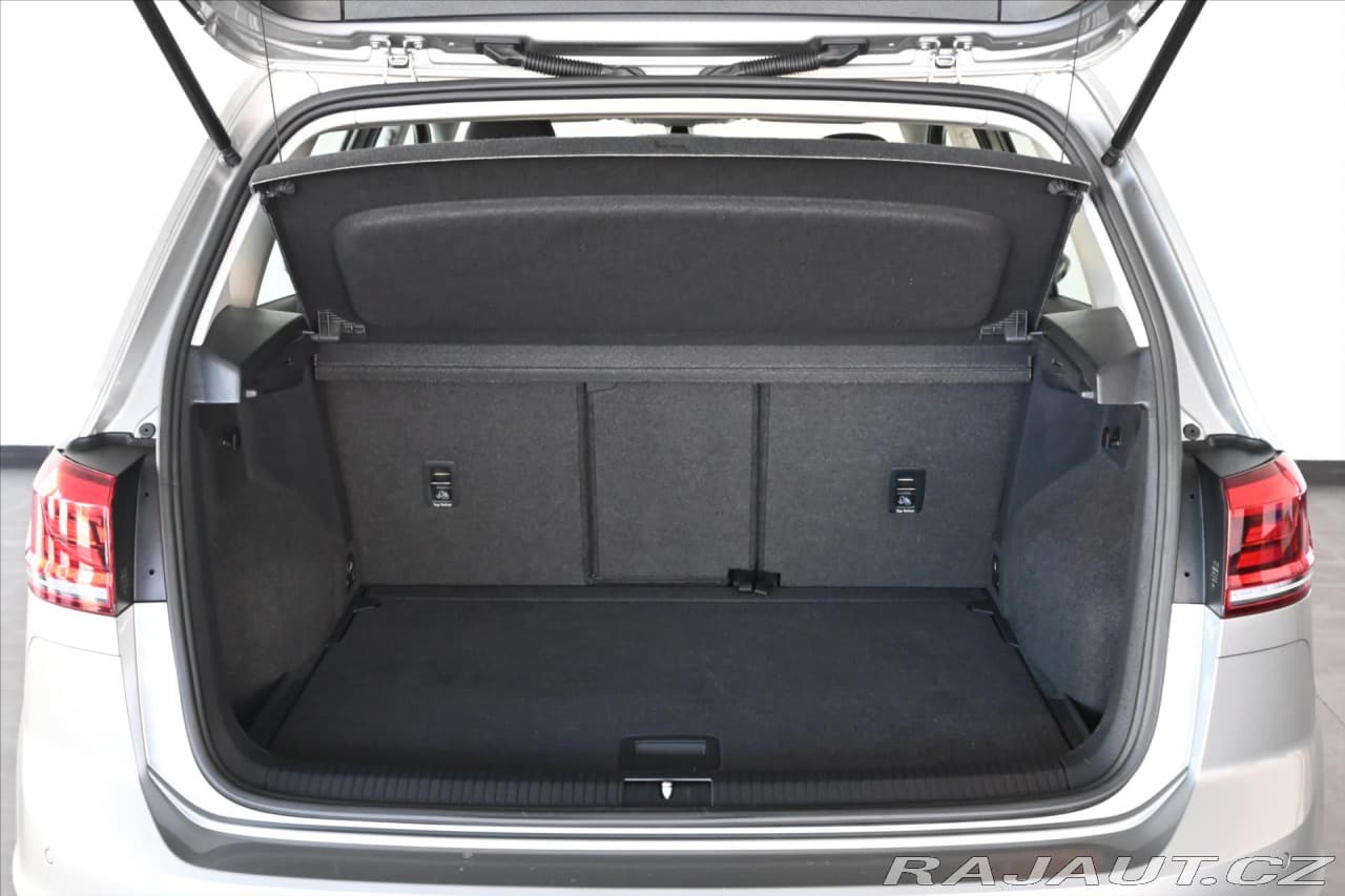 2019 Volkswagen Golf - 6