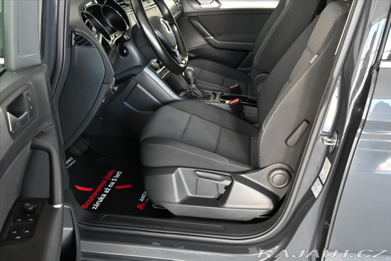 2021 Volkswagen Touran - 10