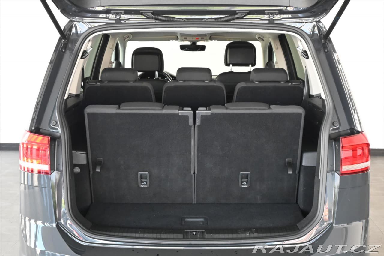 2021 Volkswagen Touran - 6