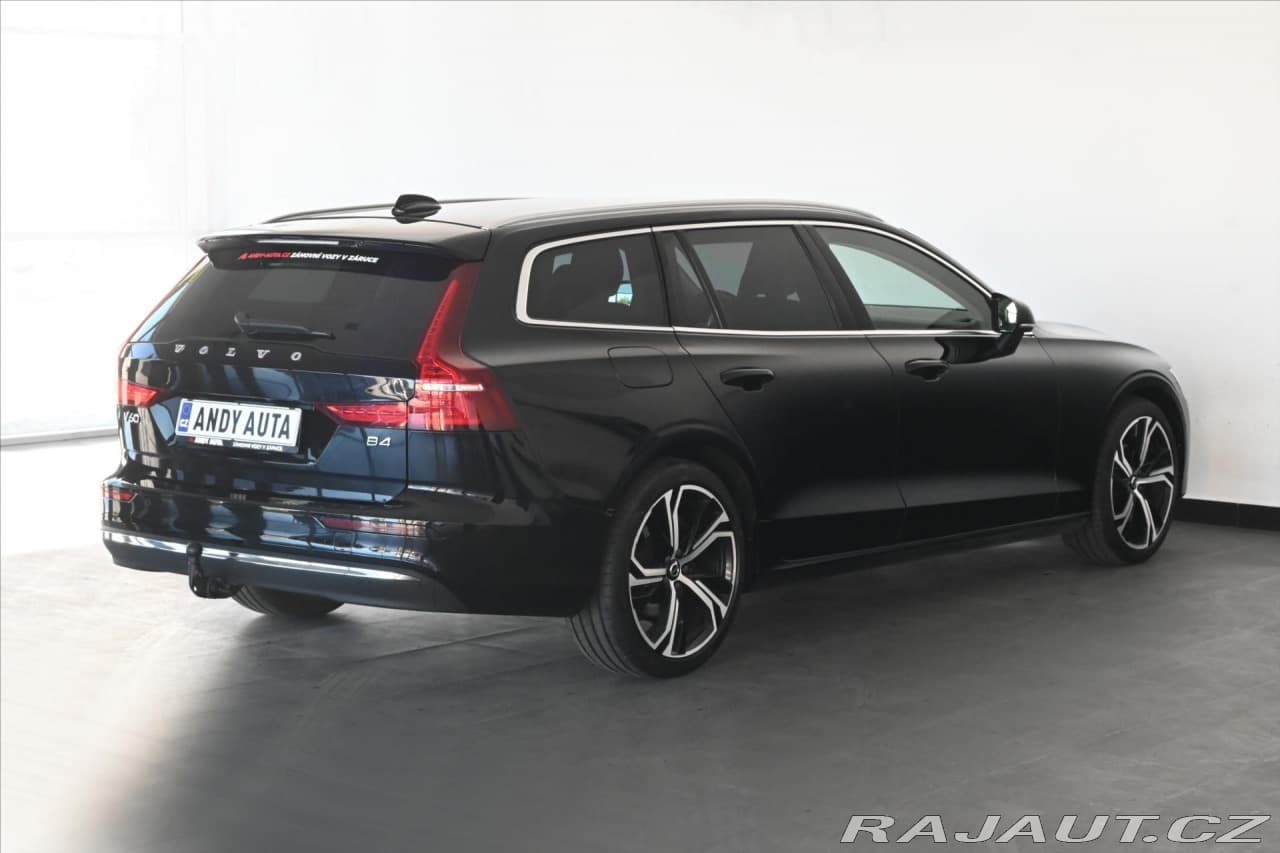 2022 Volvo V60 - 3