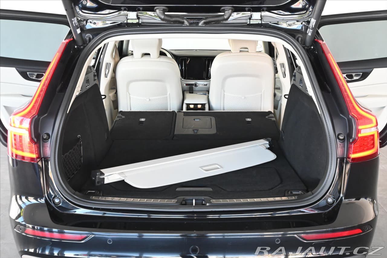 2022 Volvo V60 - 7