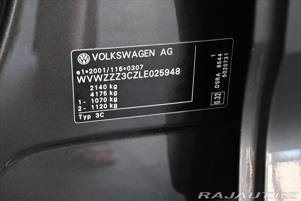 2020 Volkswagen Passat - 15