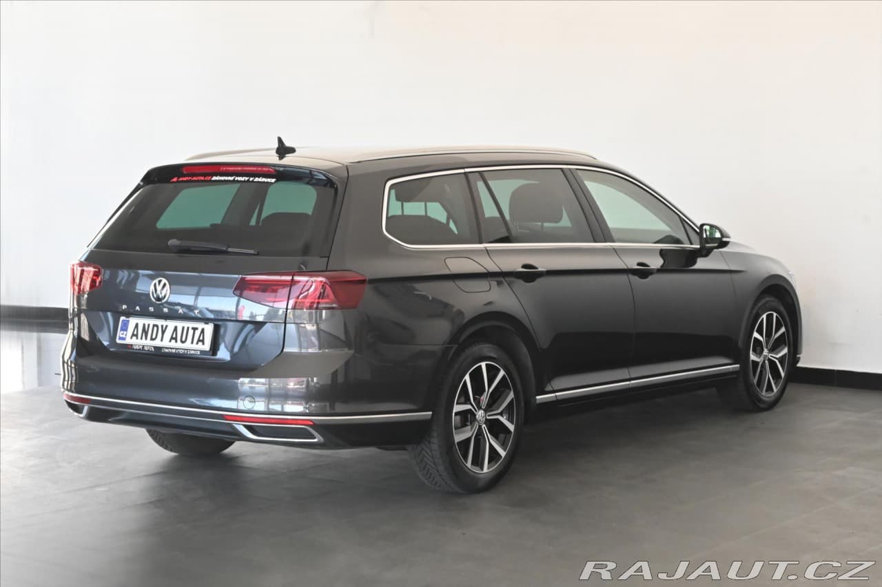 2020 Volkswagen Passat - 4