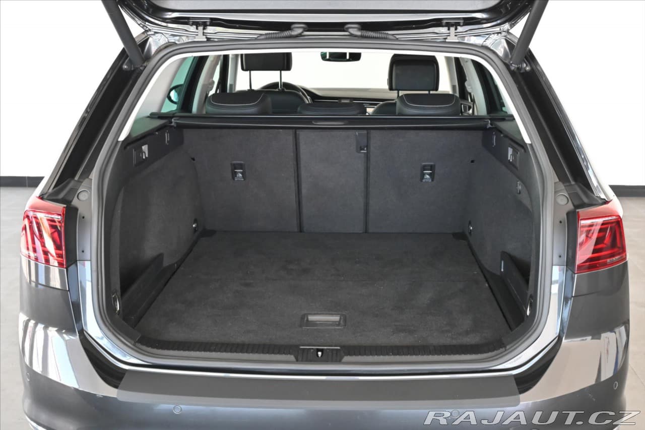 2020 Volkswagen Passat - 6