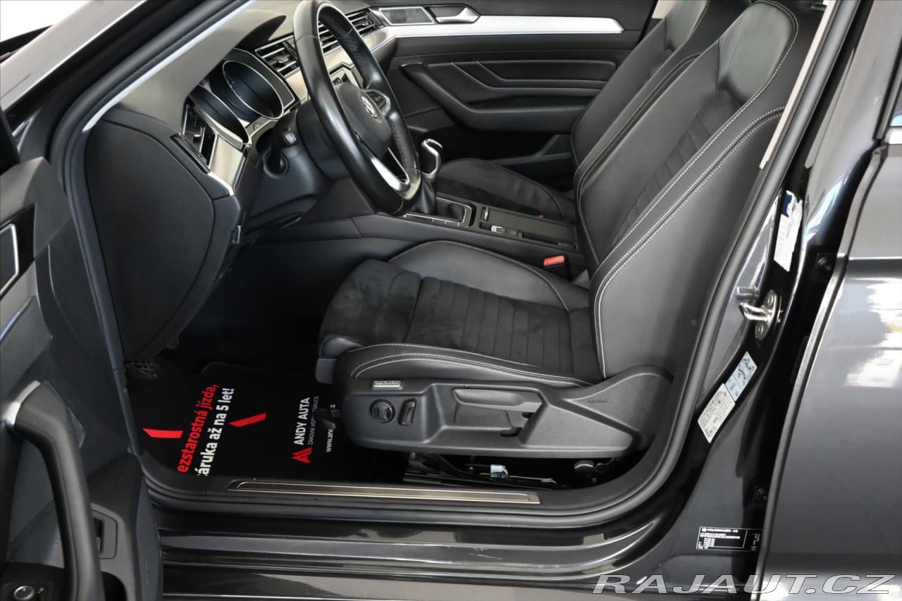 2020 Volkswagen Passat - 9