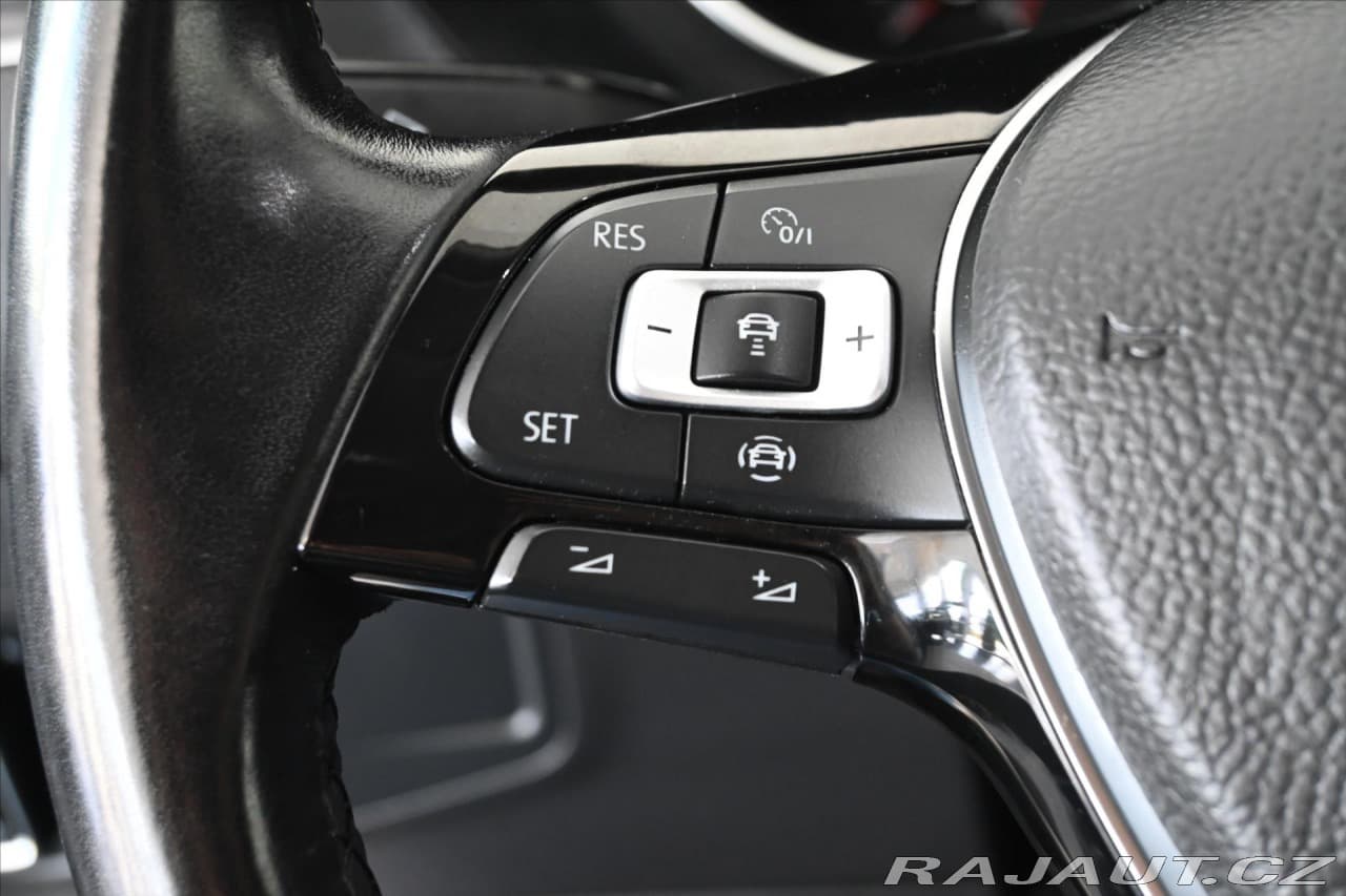 2020 Volkswagen Tiguan - 18