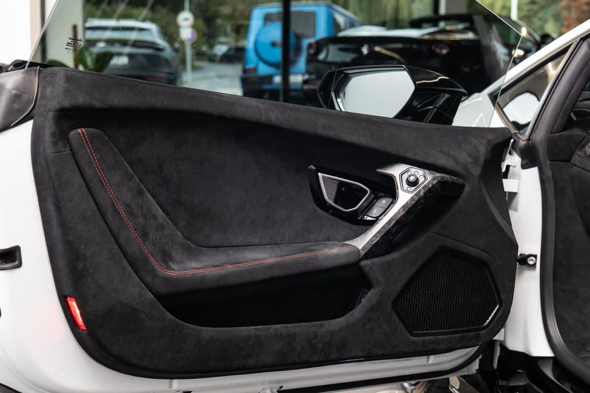 2017 Lamborghini Huracán - 8