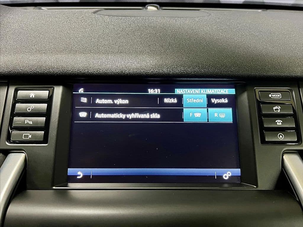 2018 Land Rover DISCOVERY - 16