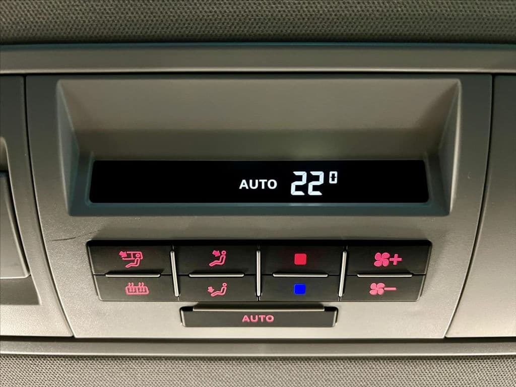 2019 Volkswagen CARAVELLE - 19