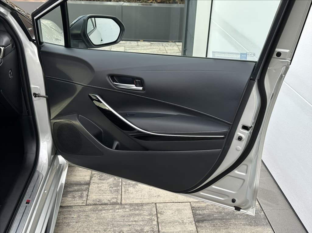 2022 Toyota Corolla - 17