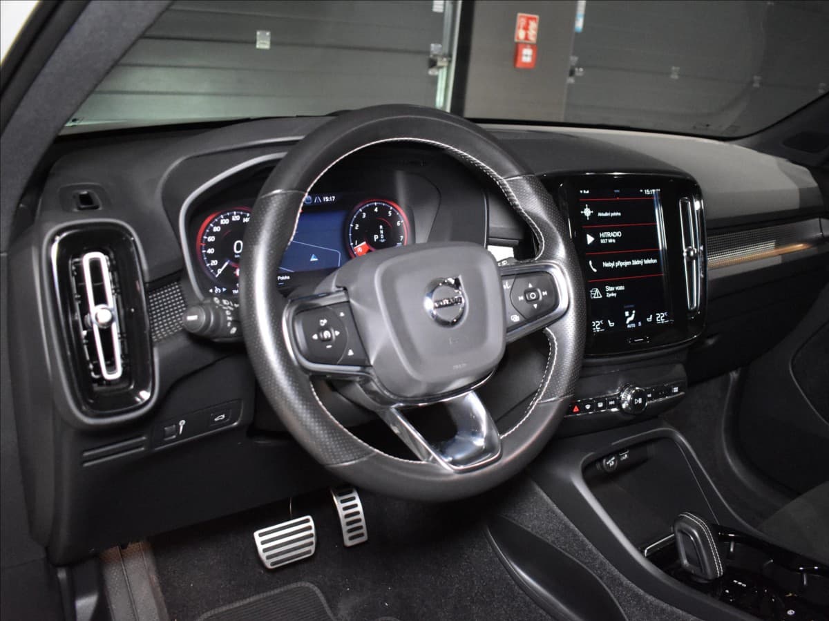 2021 Volvo XC40 - 13
