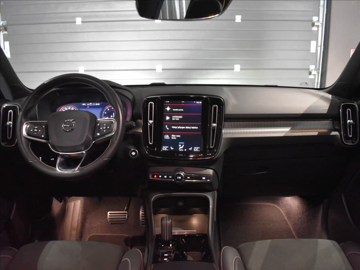 2021 Volvo XC40 - 14