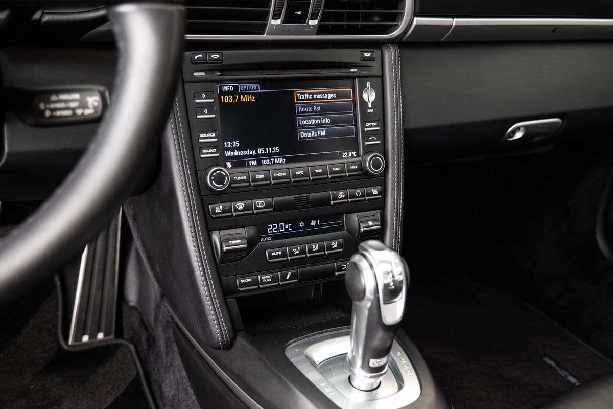 2010 Porsche 911 - 11