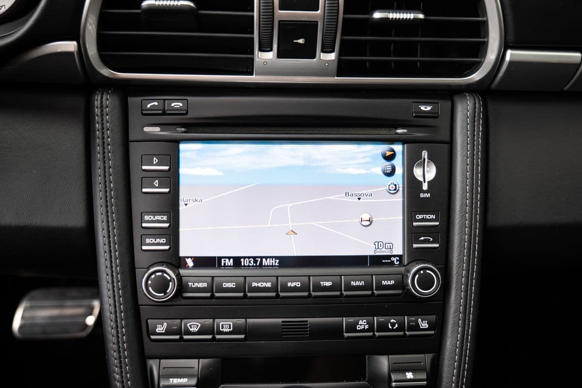 2010 Porsche 911 - 12