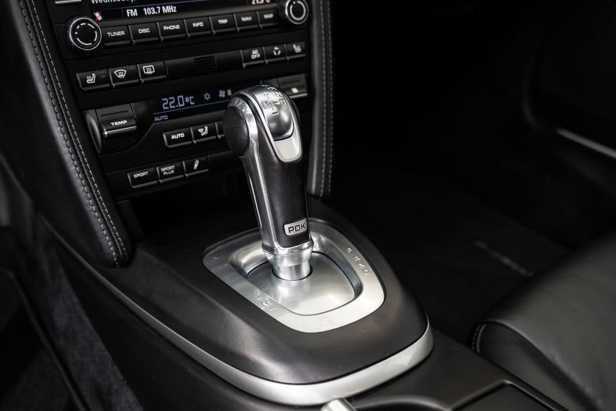 2010 Porsche 911 - 14