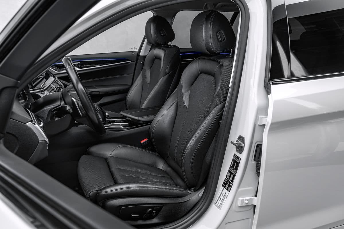 2019 BMW 5-Series - 12