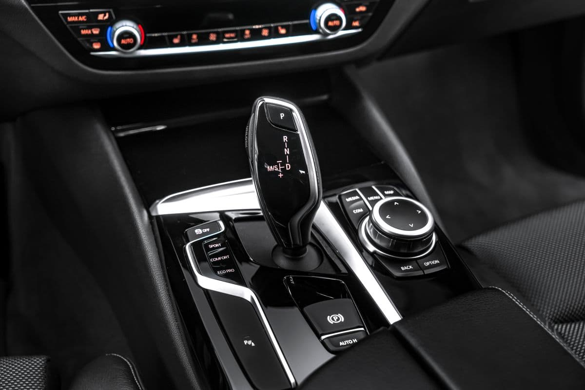 2019 BMW 5-Series - 15