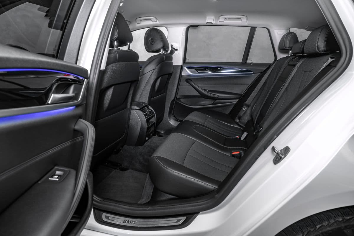 2019 BMW 5-Series - 16