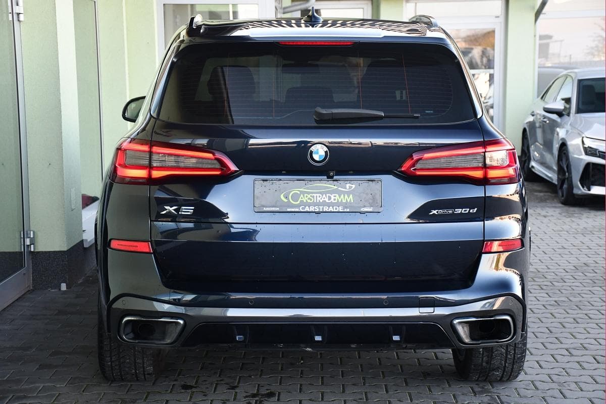 2019 BMW X5 - 10