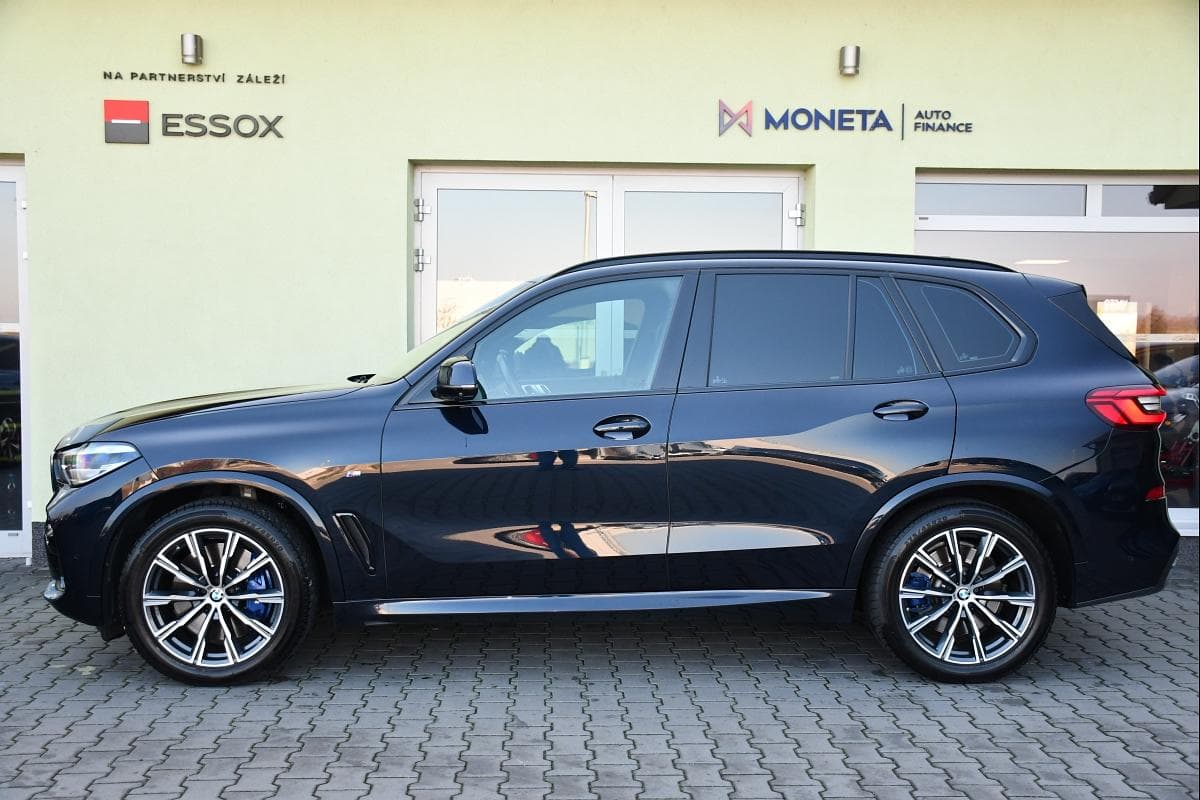 2019 BMW X5 - 11