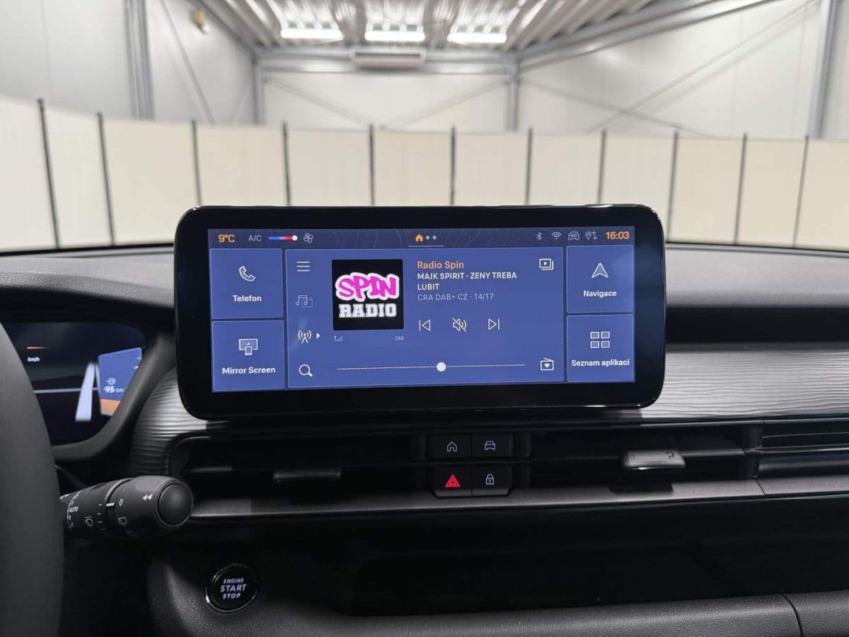 2025 Jeep Avenger - 11